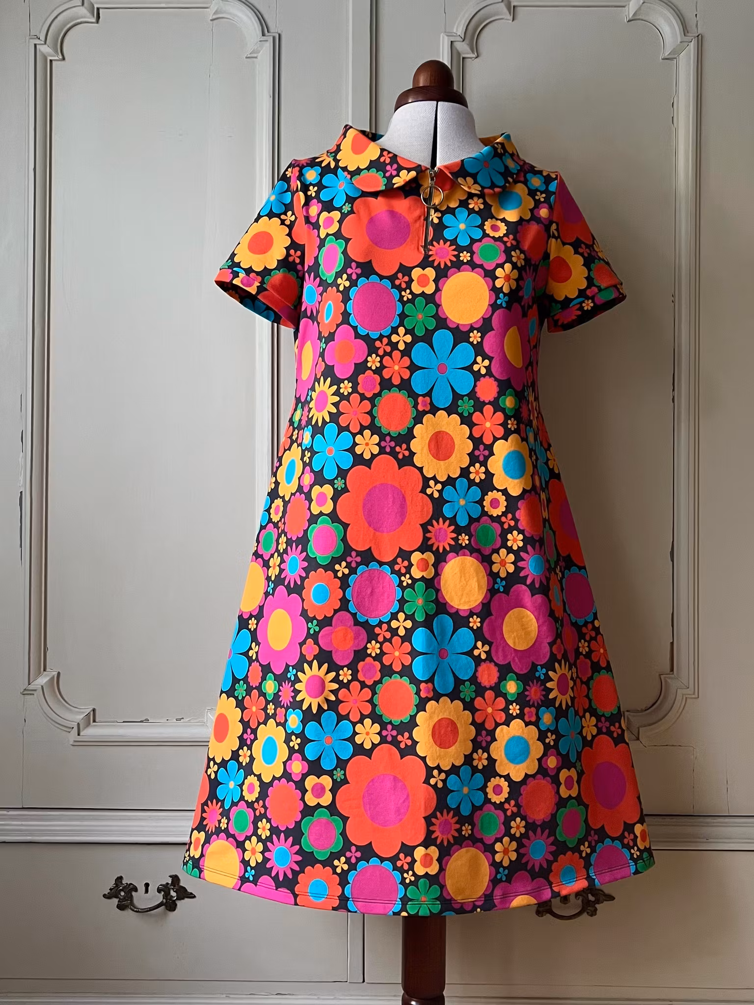 Modell Mirjam - poppblommor