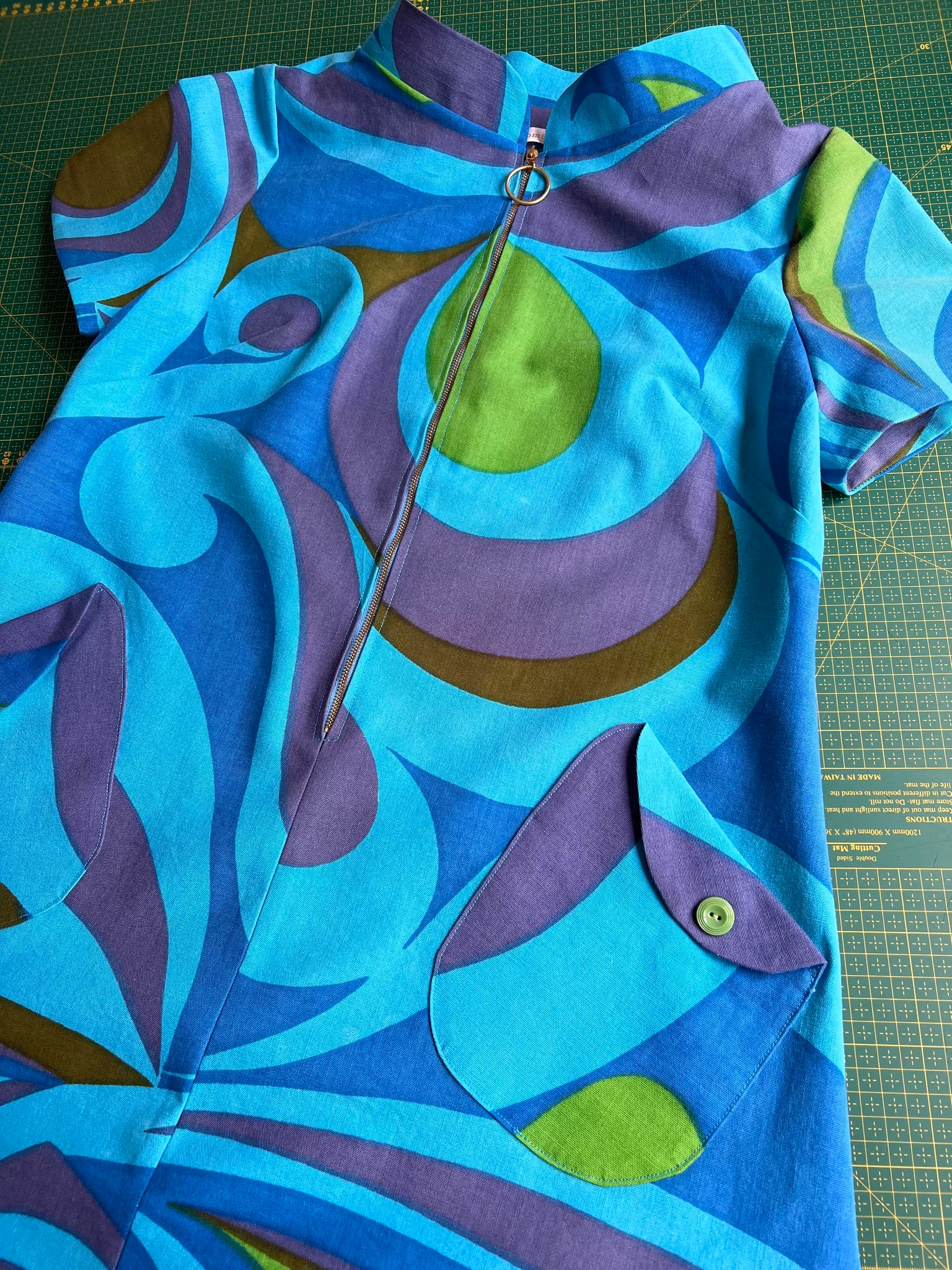 Modell Monica - swirls