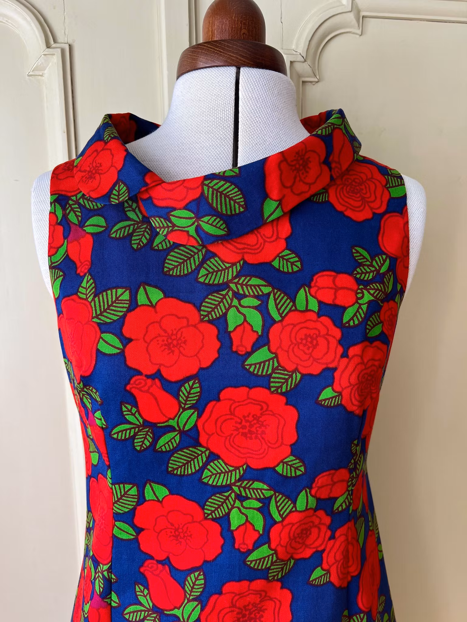 Modell Britt - retro roses