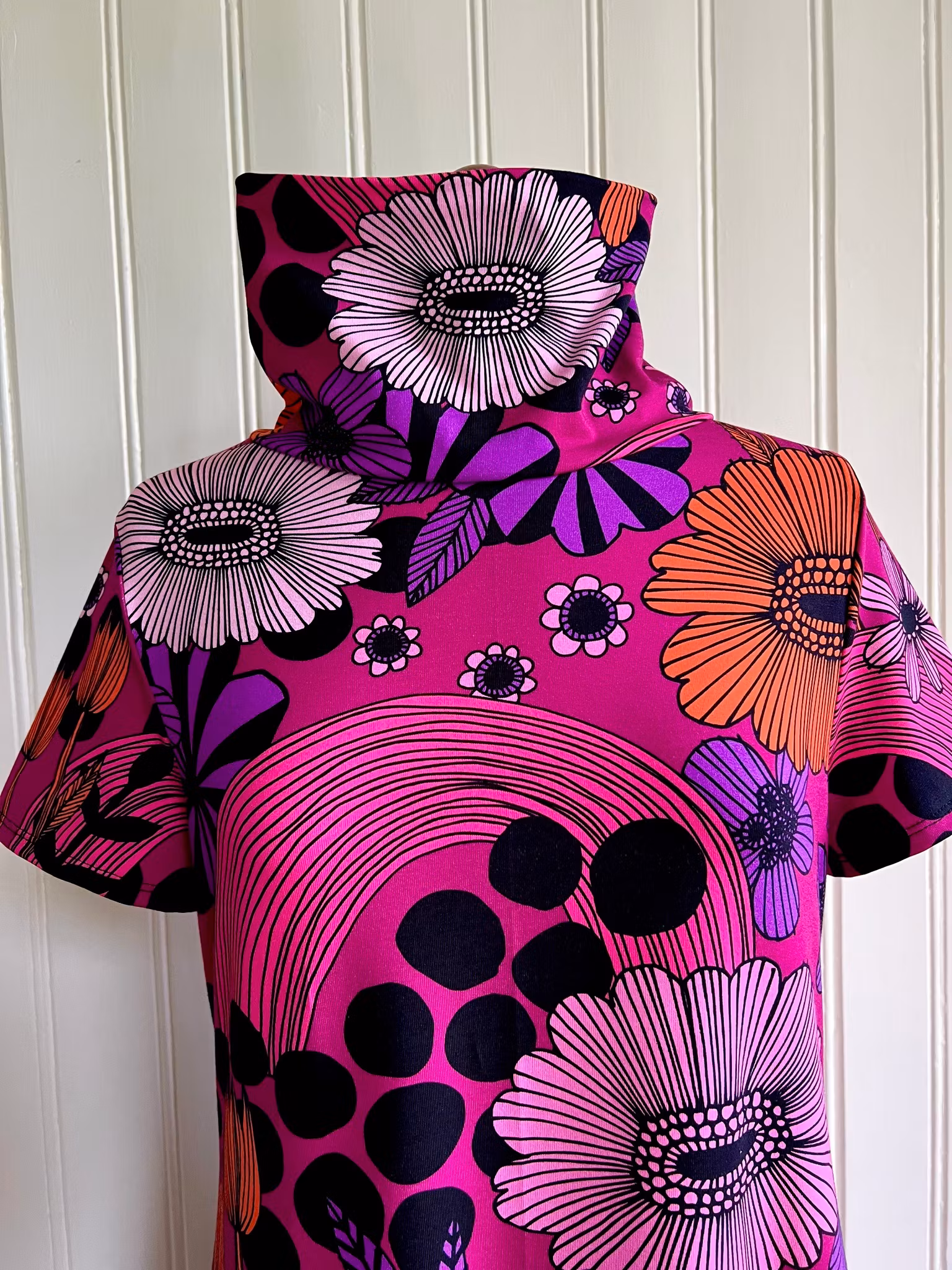 Modell Ingrid - purple and bows