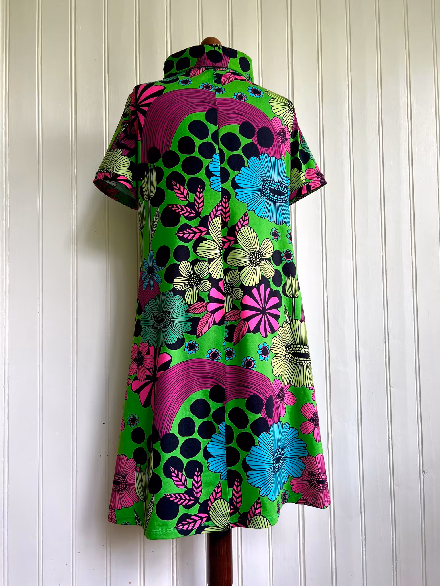 Modell Ingrid - green and bows
