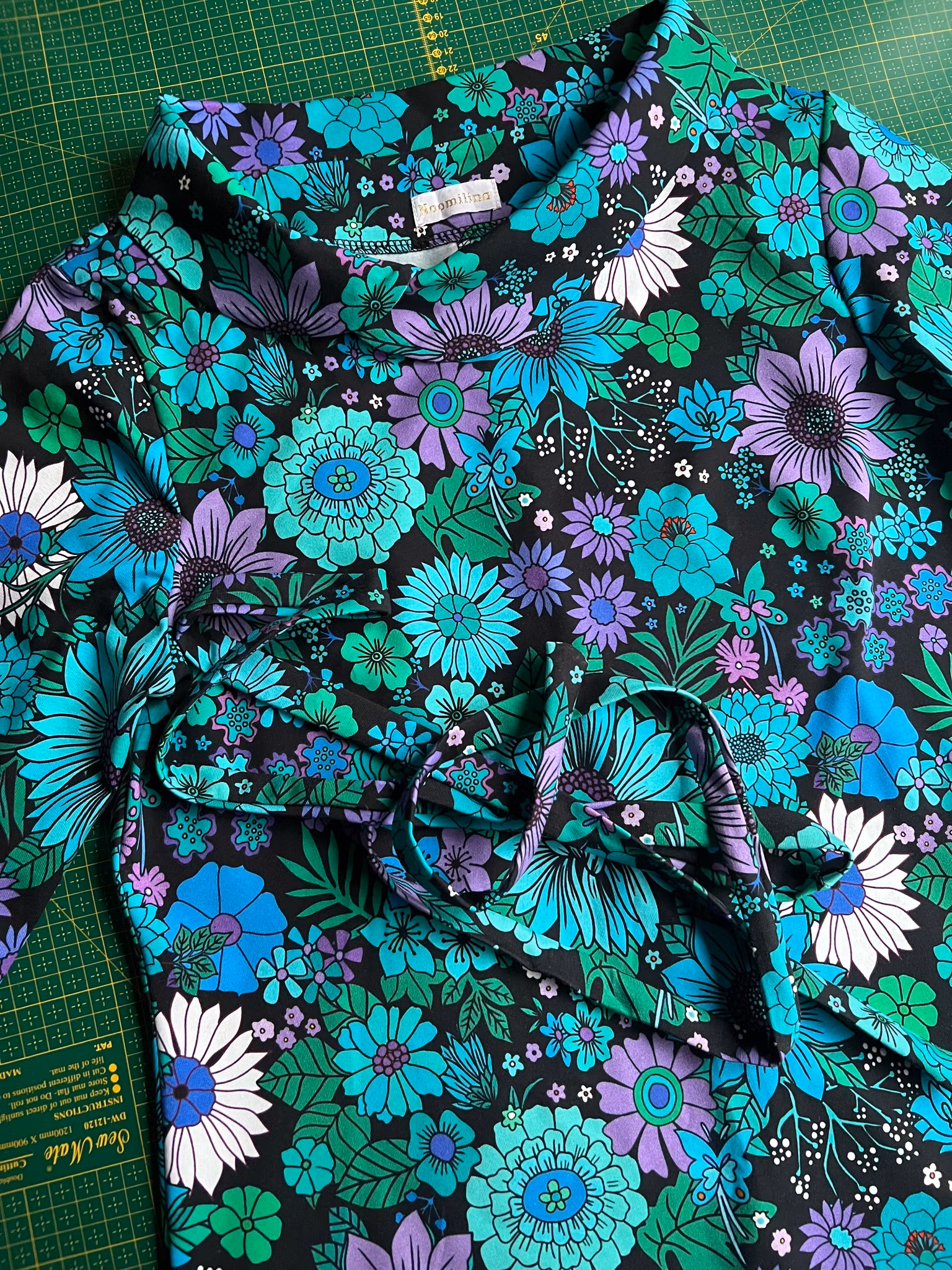 Modell Britt - floral joy