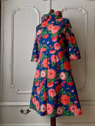 Roses in red and blue