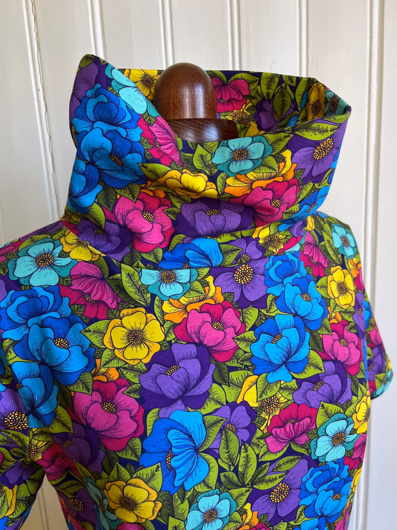 Joyful spring dress