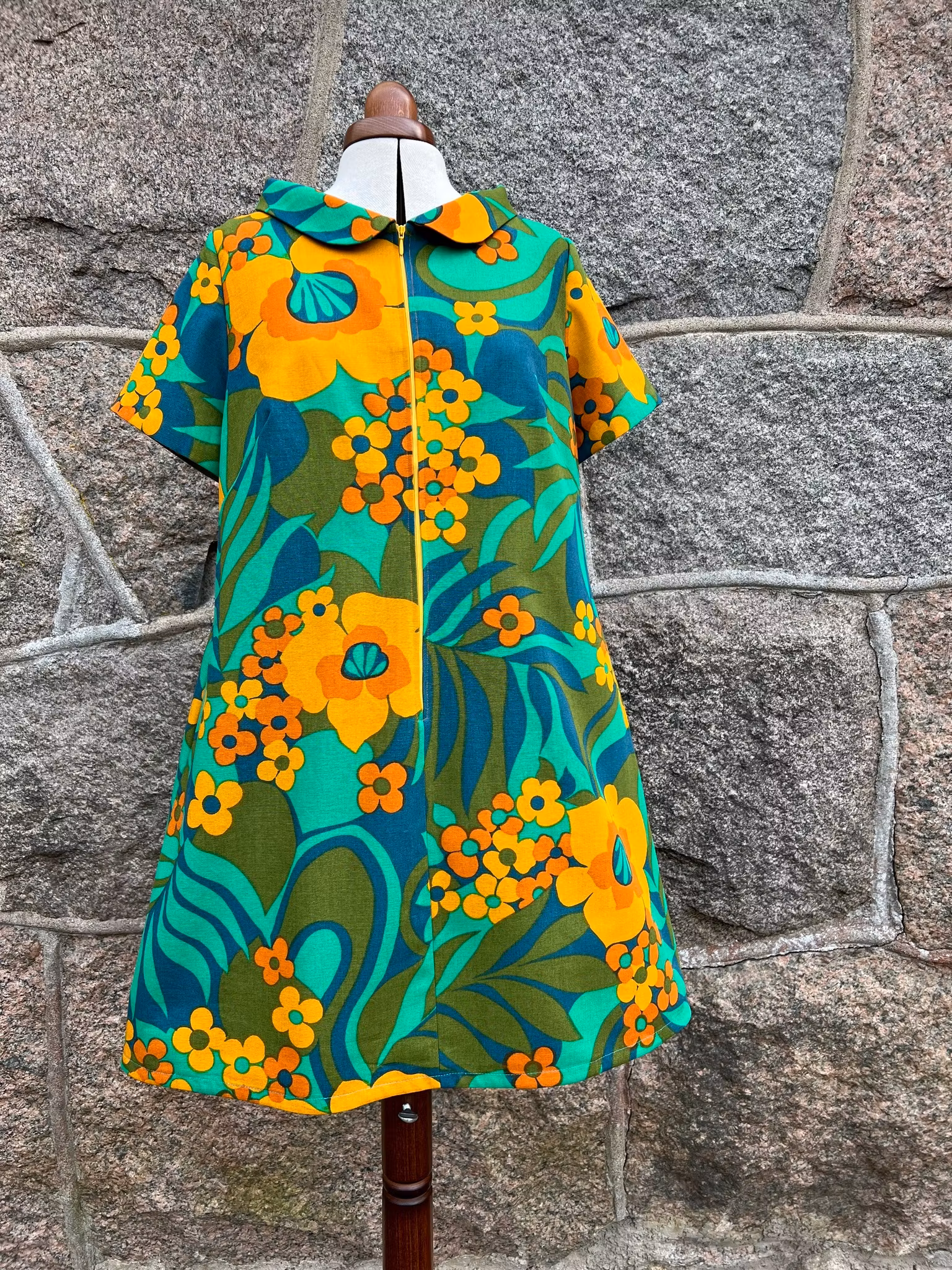 Modell Mirjam - apricot jungle