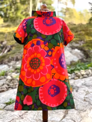 Modell Ingrid - red passion