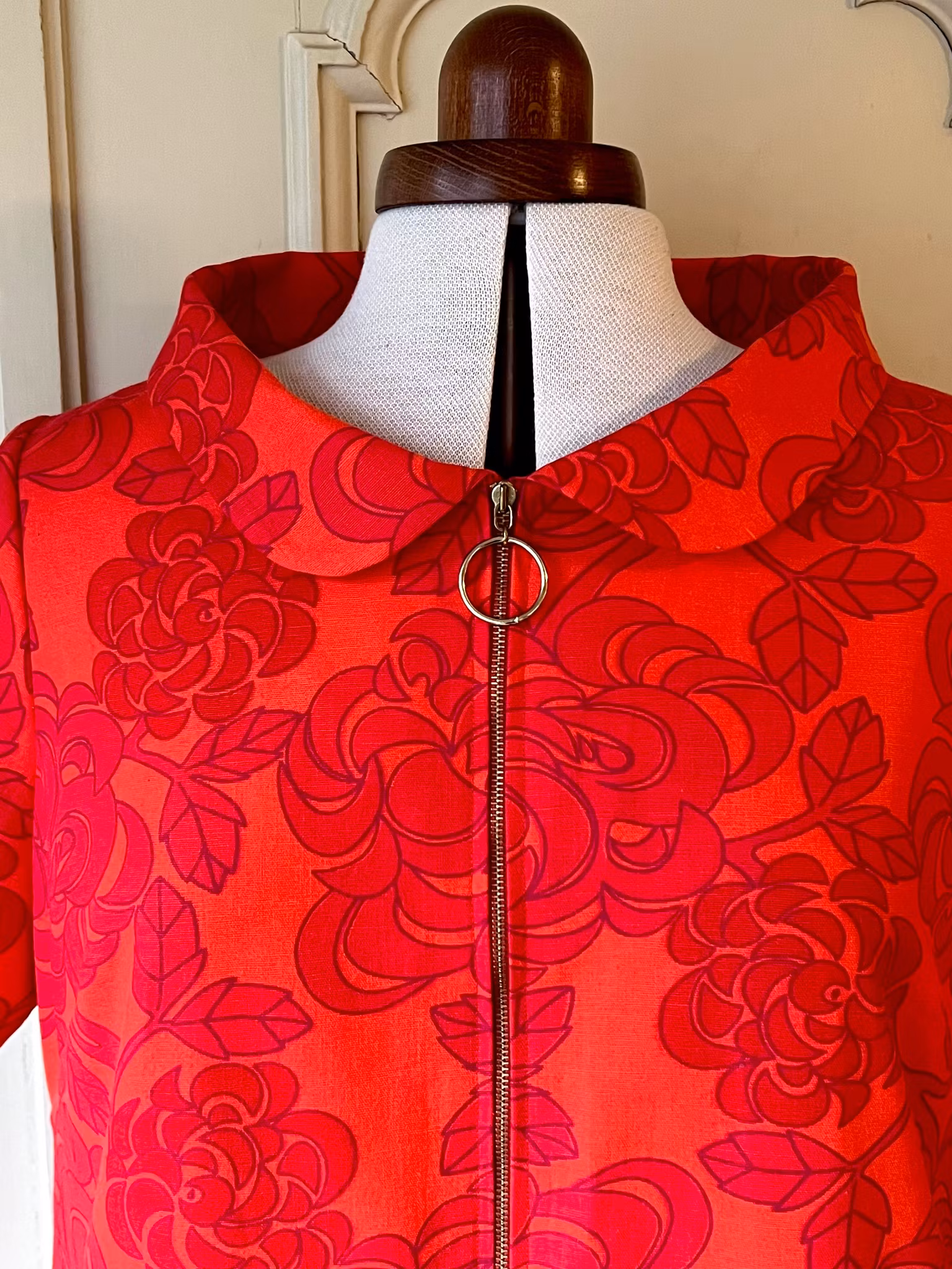 Modell Mirjam - lovely red