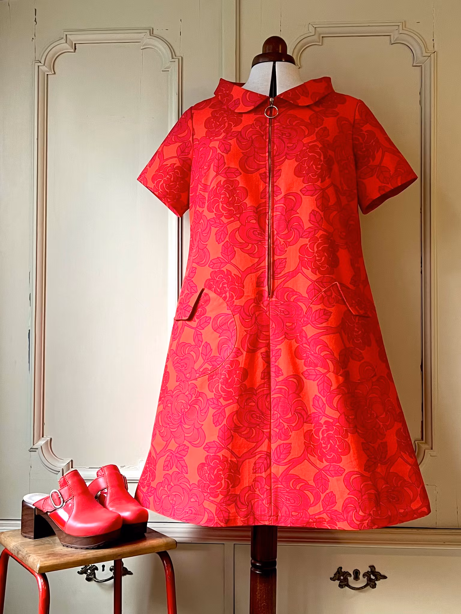Modell Mirjam - lovely red