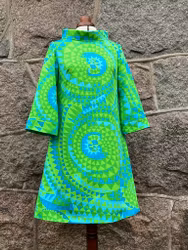 Queen in blue and green