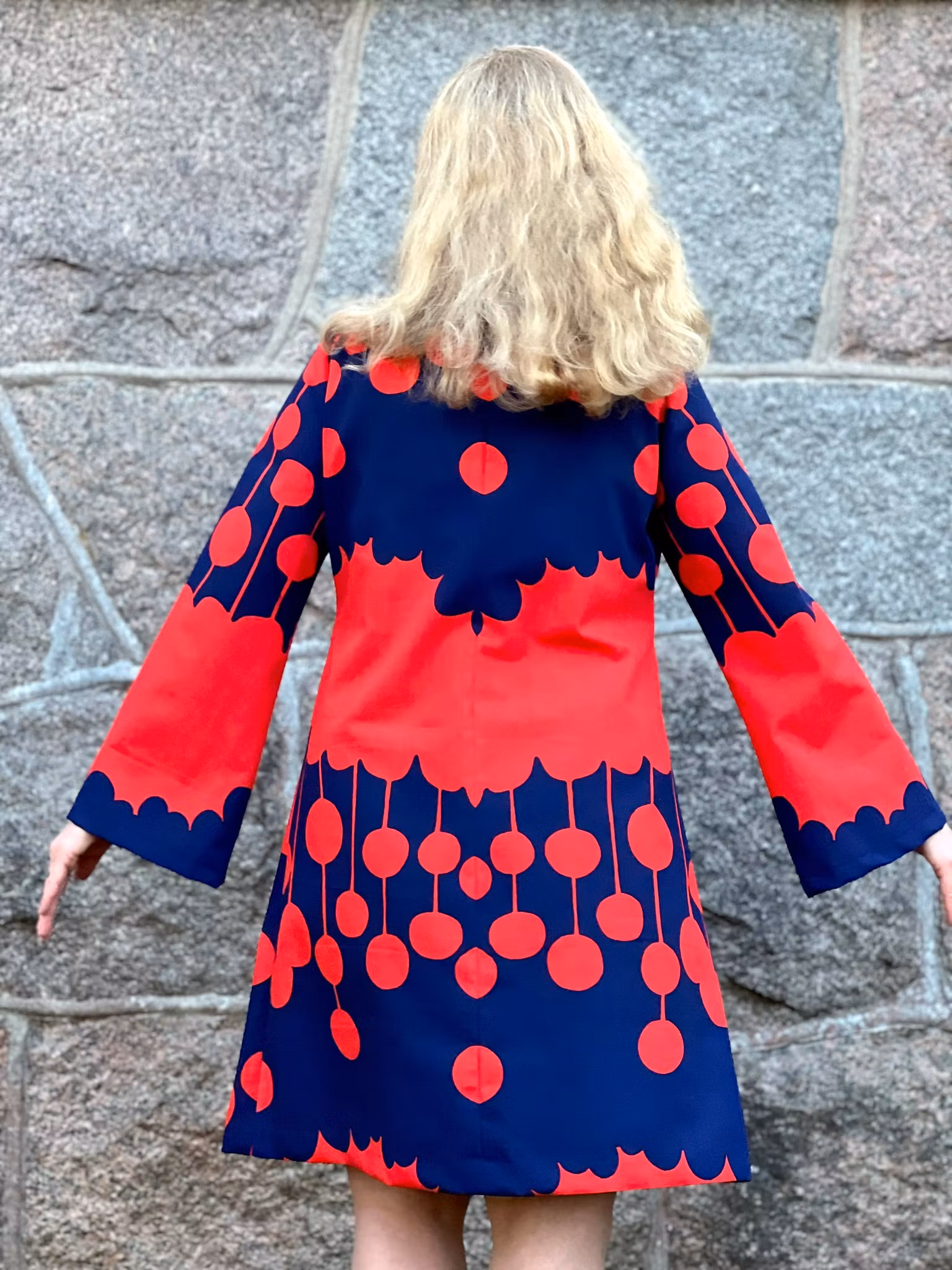 Modell Monica - red lollipops