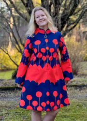 Modell Monica - red lollipops