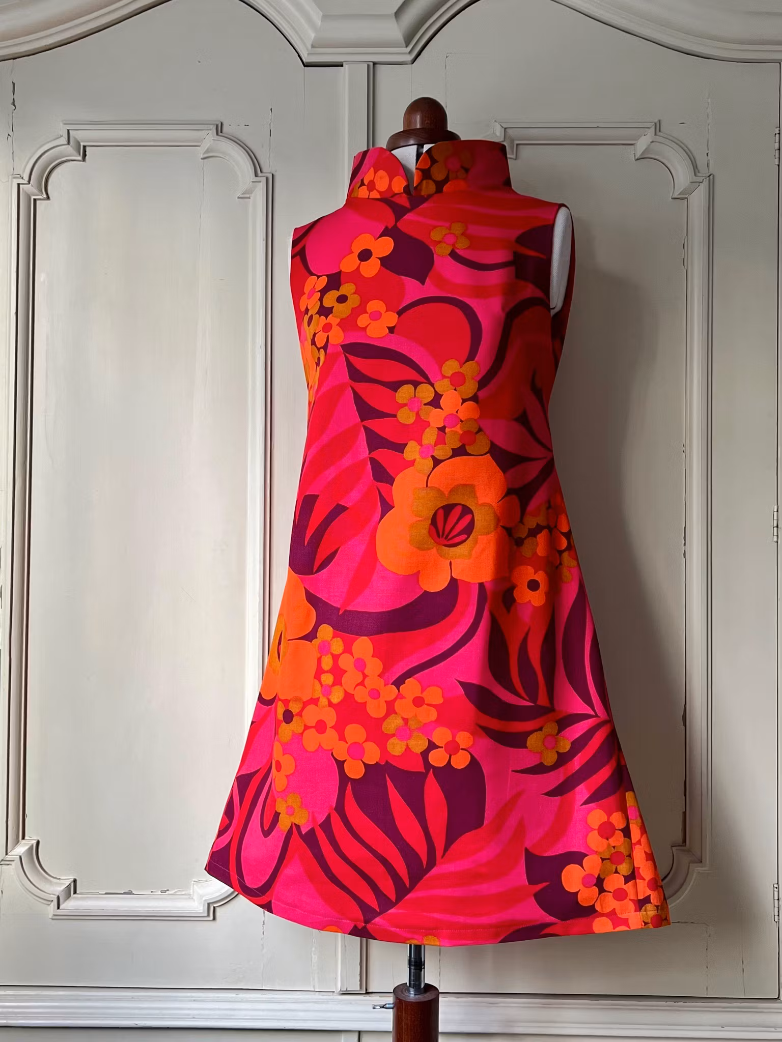 Modell Monica - tropical red