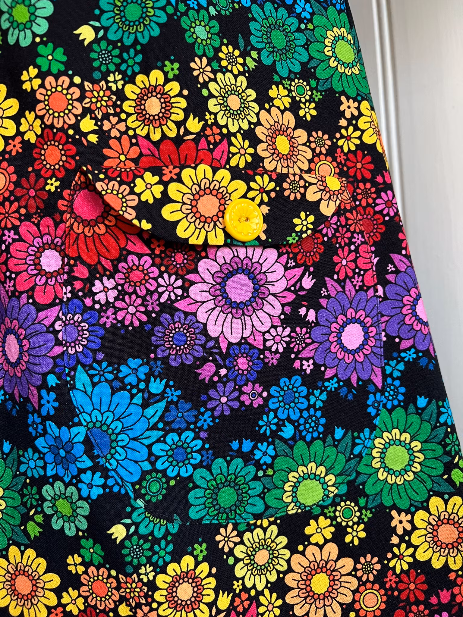 Modell Mirjam - flower rainbow