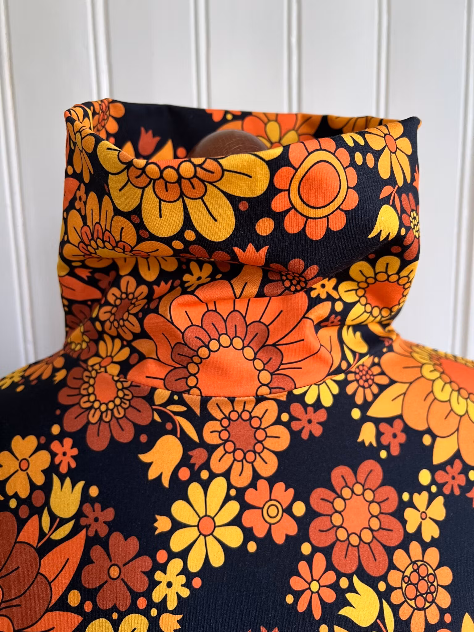 Modell Ingrid -  golden blossom