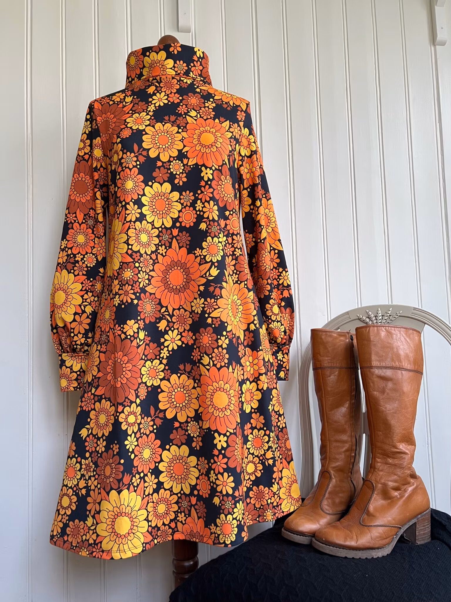 Modell Ingrid -  golden blossom