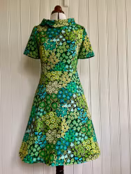 Modell Britt - flower field