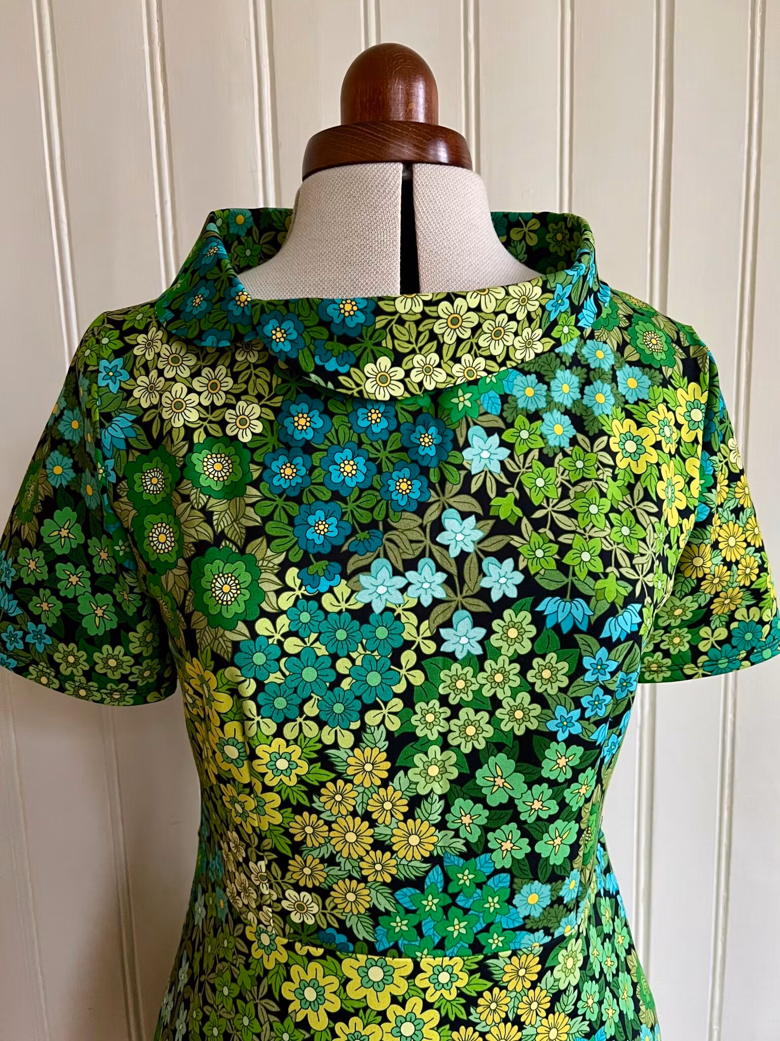 Modell Britt - flower field