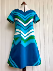 Modell Signe - blue waves