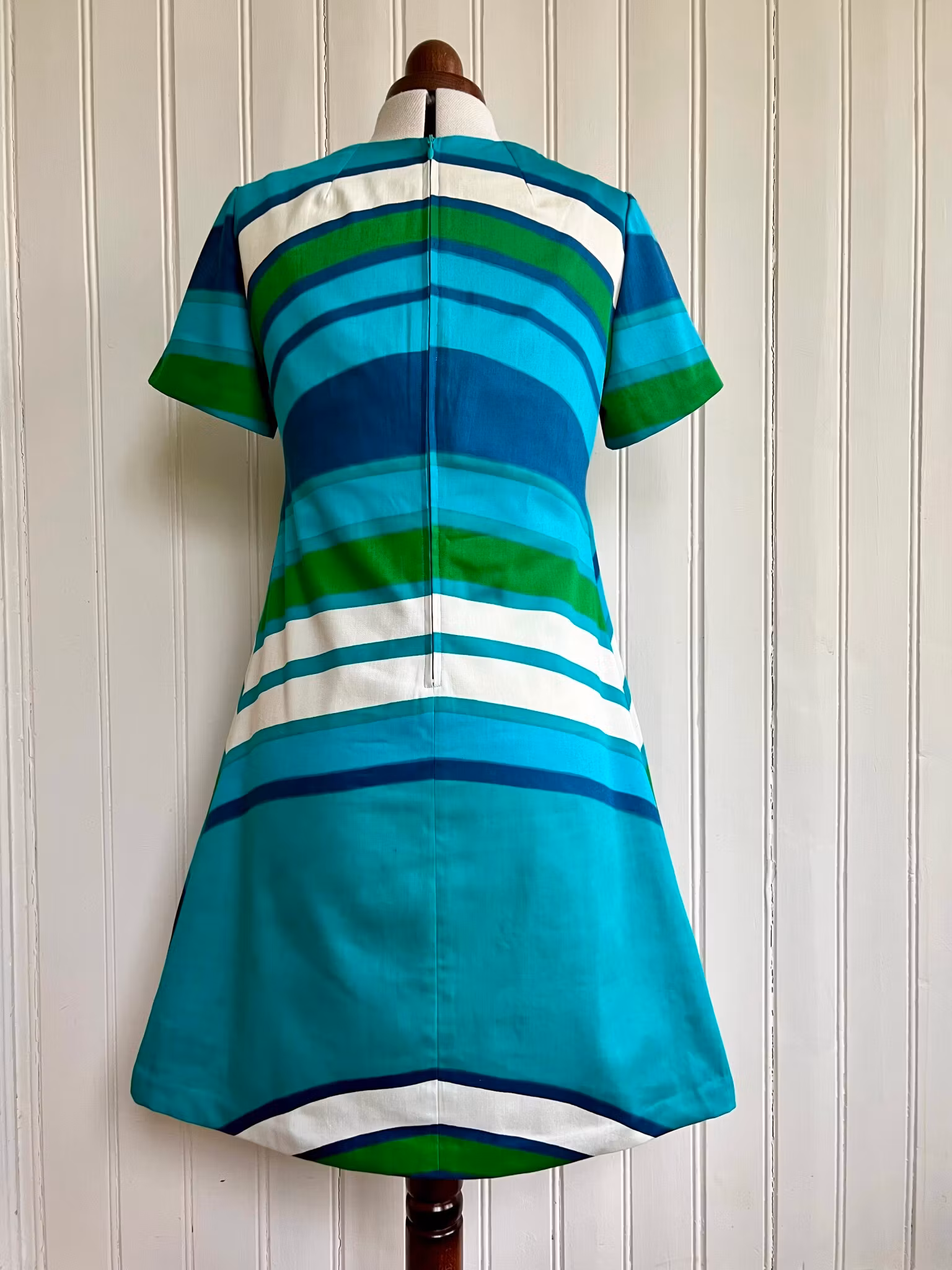 Modell Signe - blue waves