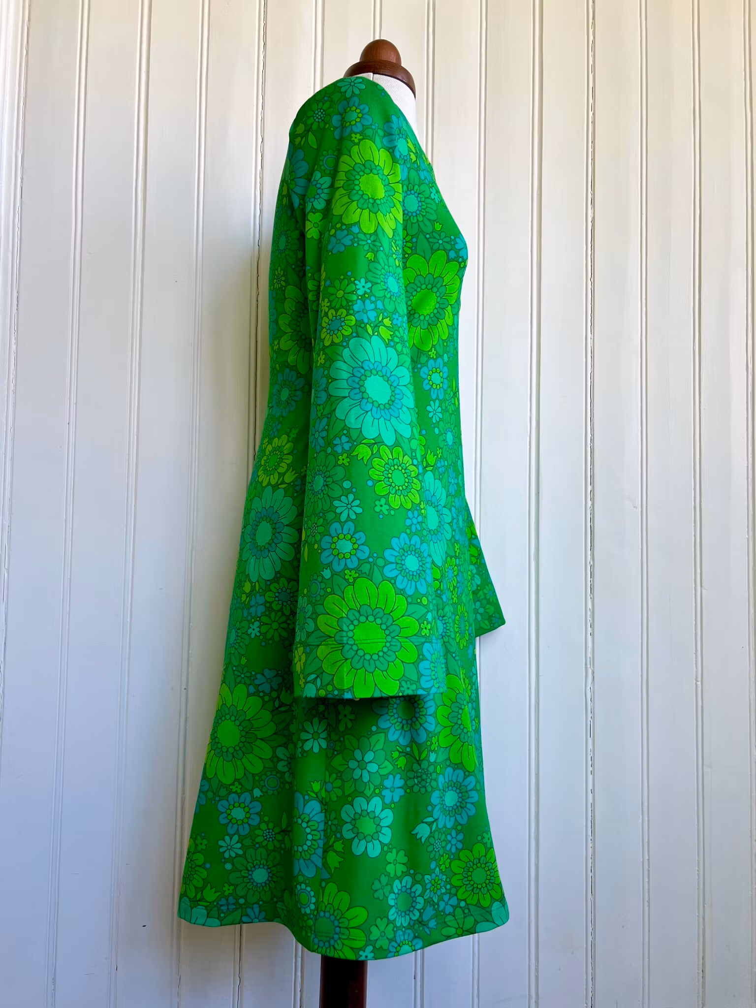 Modell Viola - joyful green