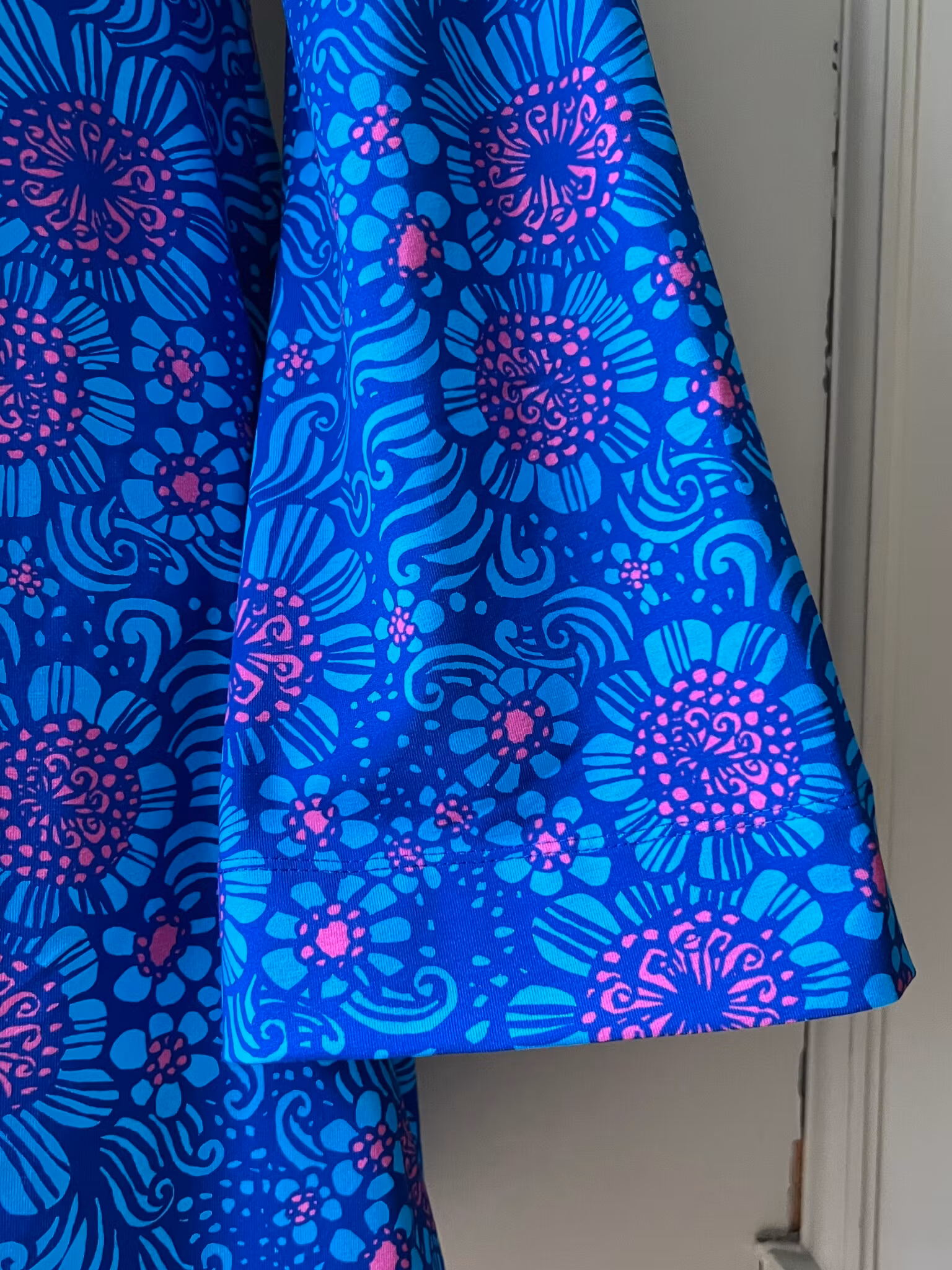 Modell Viola - swirly blue