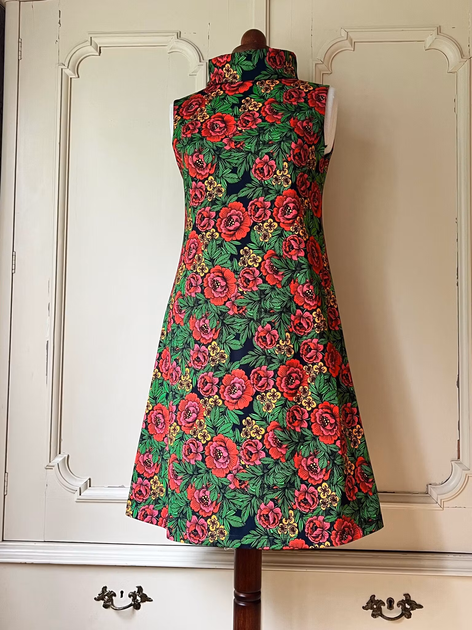 Modell Ingrid - red summer