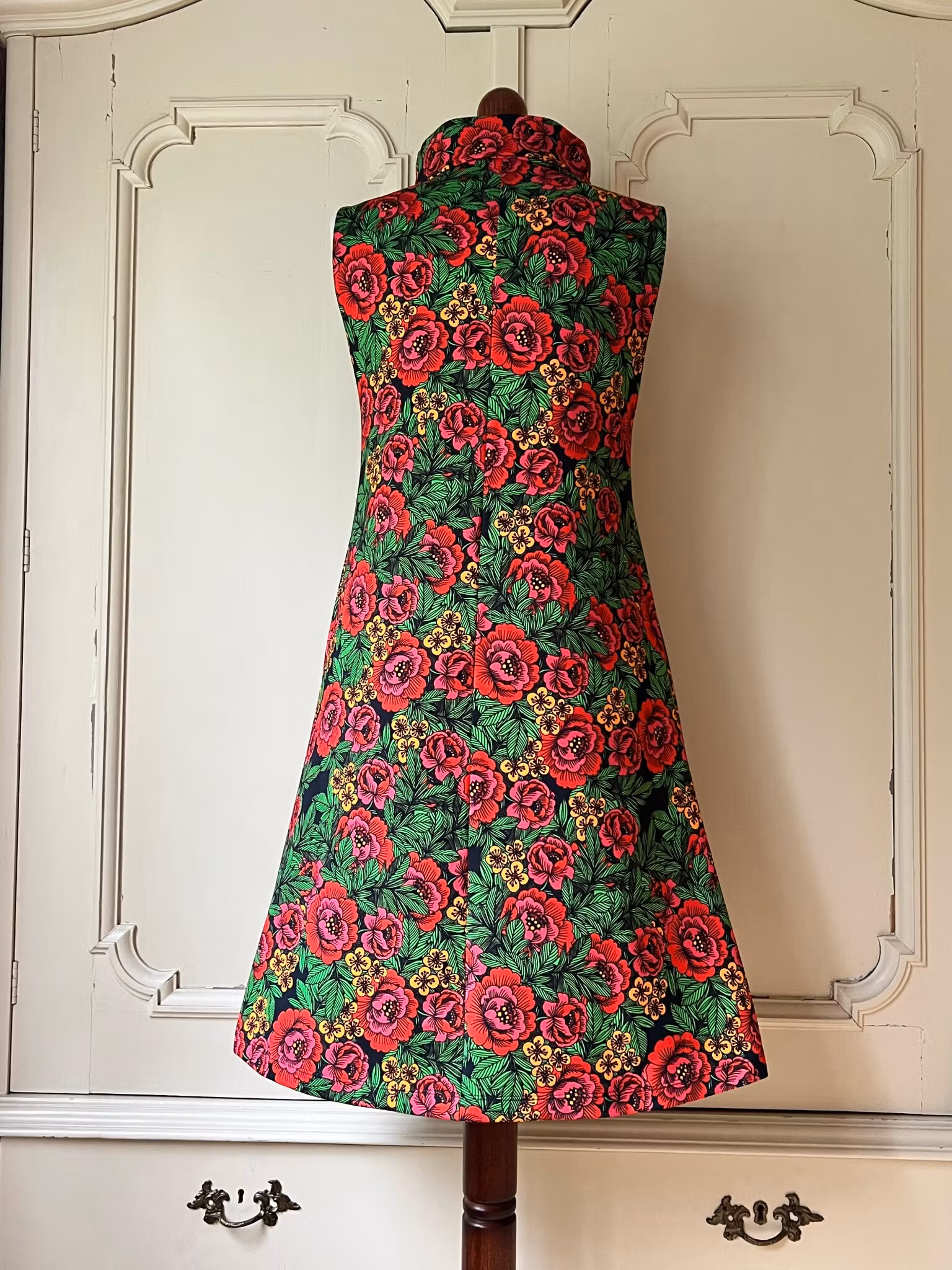 Modell Ingrid - red summer