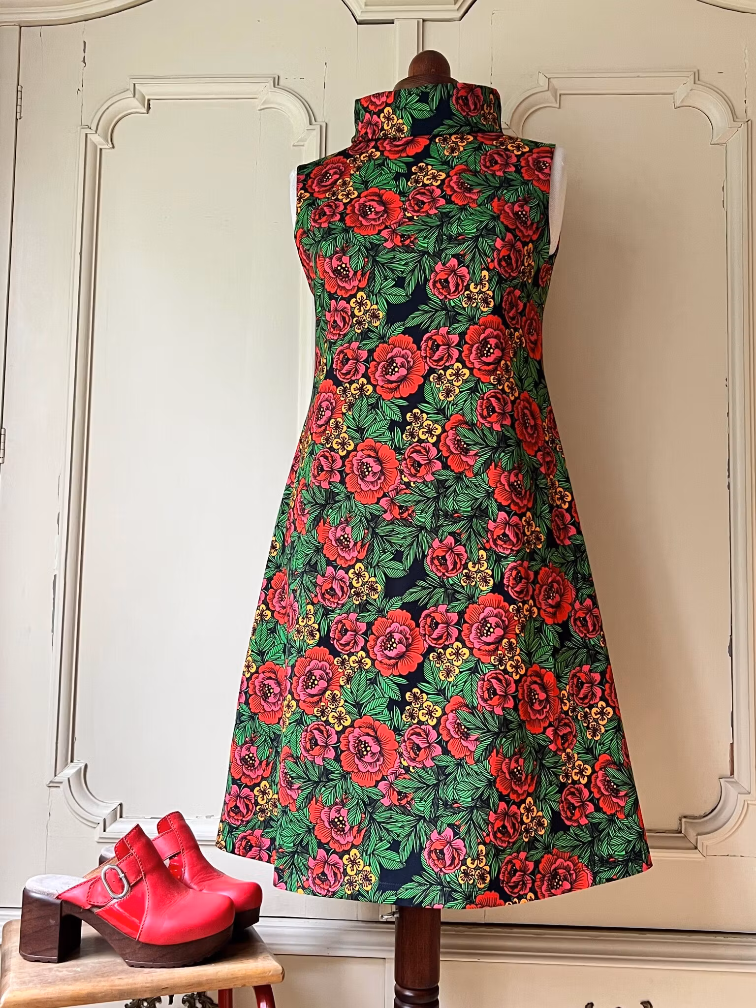 Modell Ingrid - red summer