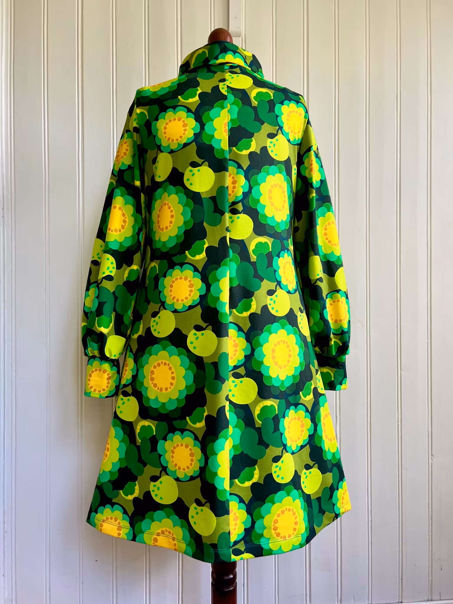 Modell Ingrid - delightful green