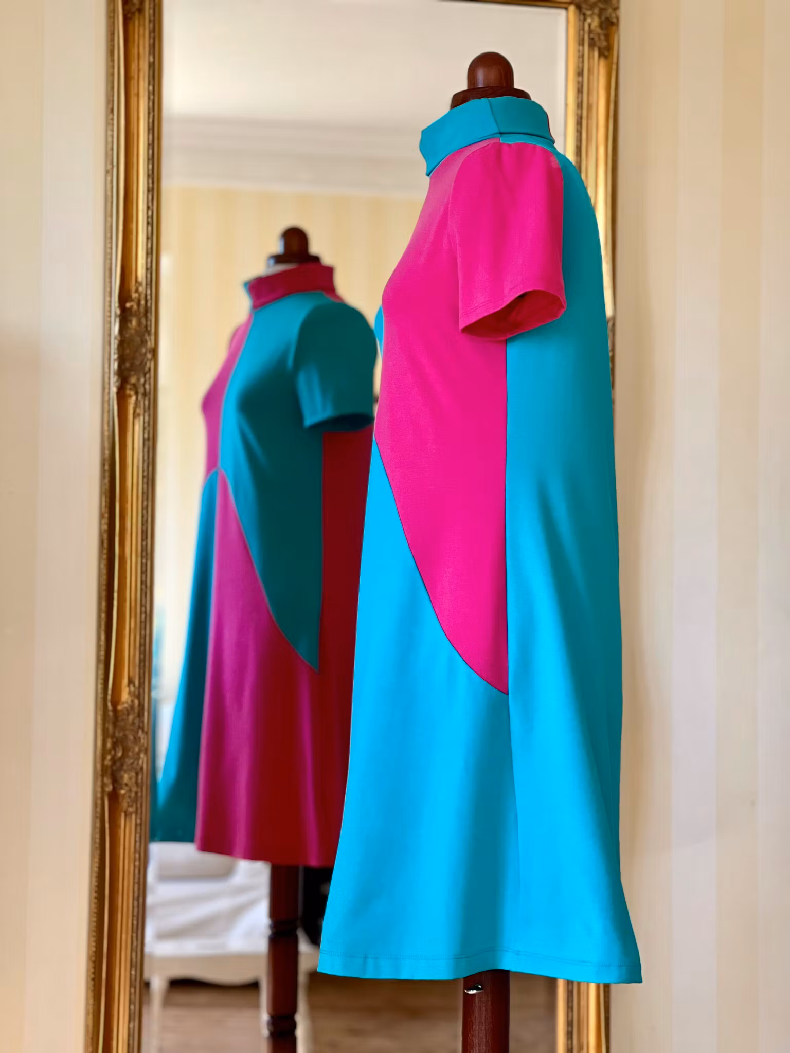 Split - turquoise pink