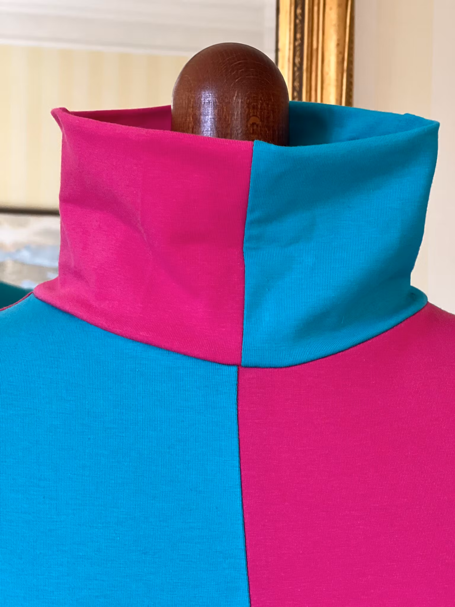 Split - turquoise pink