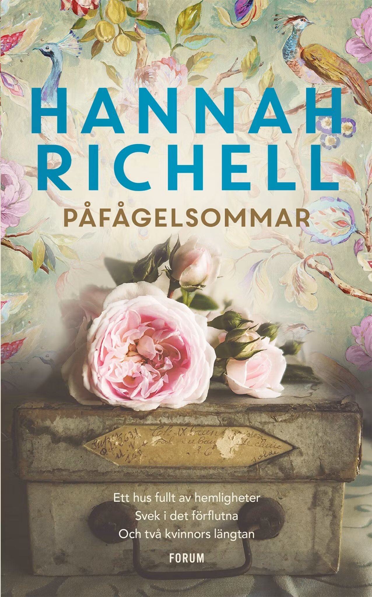 Påfågelsommar - finns i Rutströms bokhandel