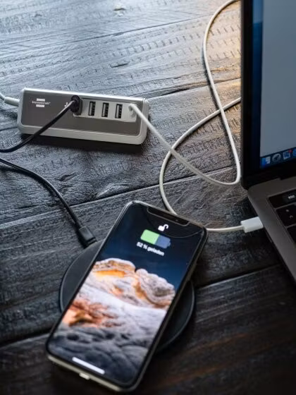 brennenstuhl®estilo USB-laddare med flera portar med 4x USB-A och 1x USB C Power Delivery-port