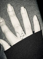 TEARDROP RING