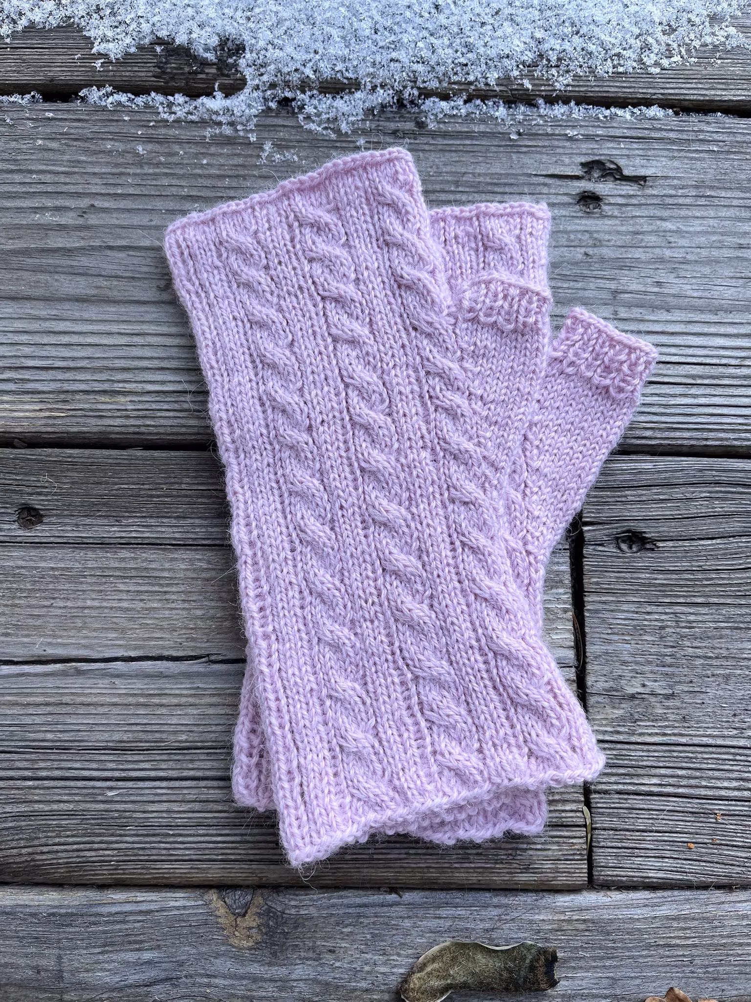 Ljusrosa med flätor