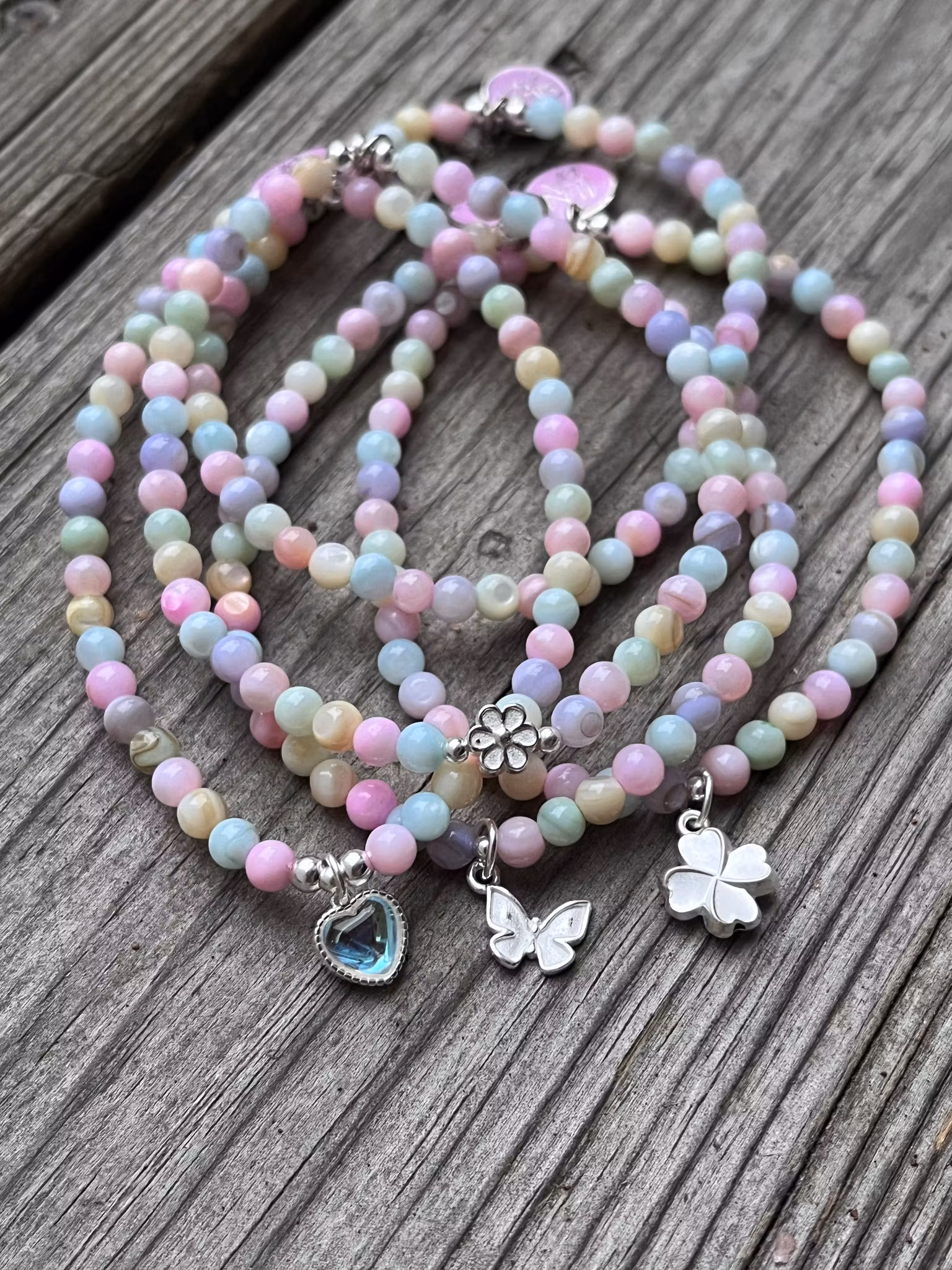 Snäckskalsarmband, enkelt