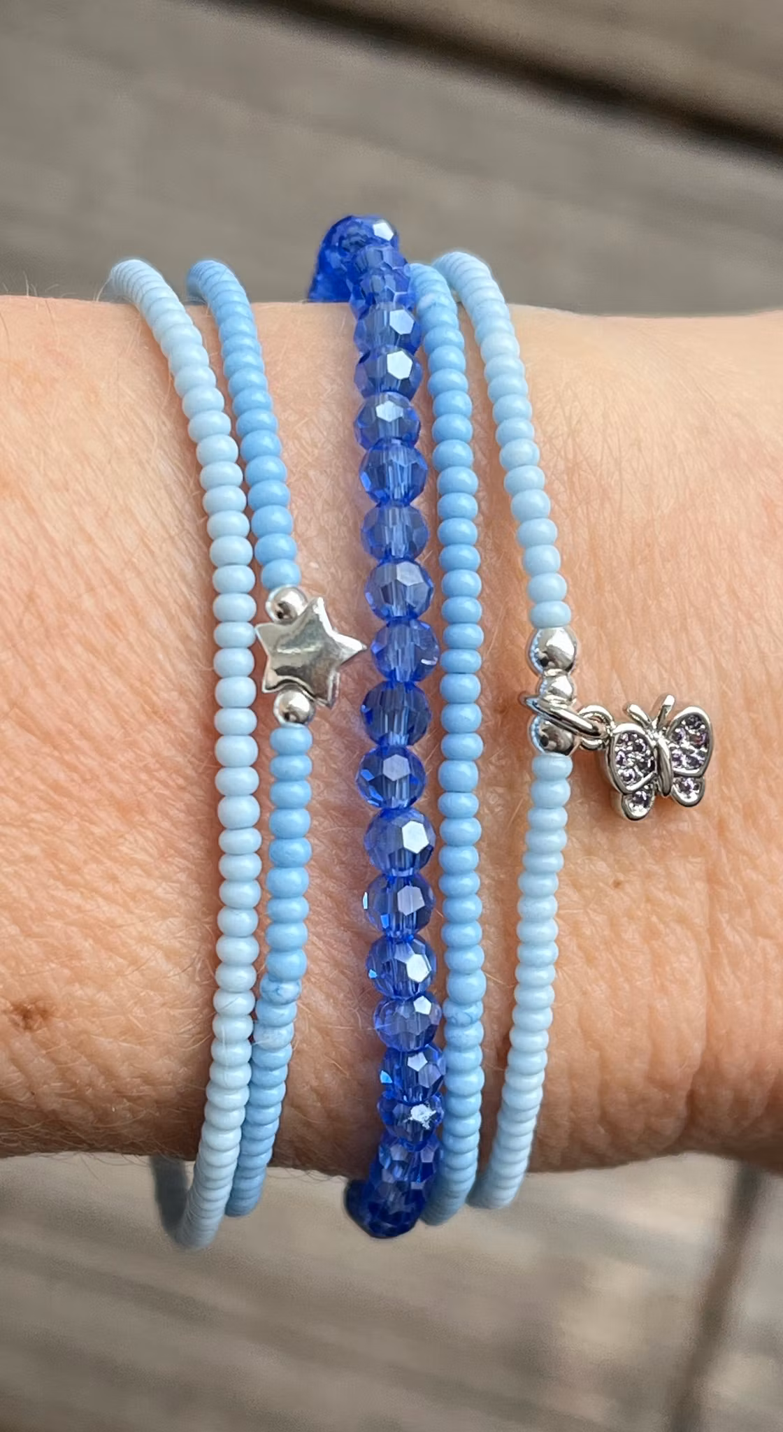 Jeansblå diamantpärlor