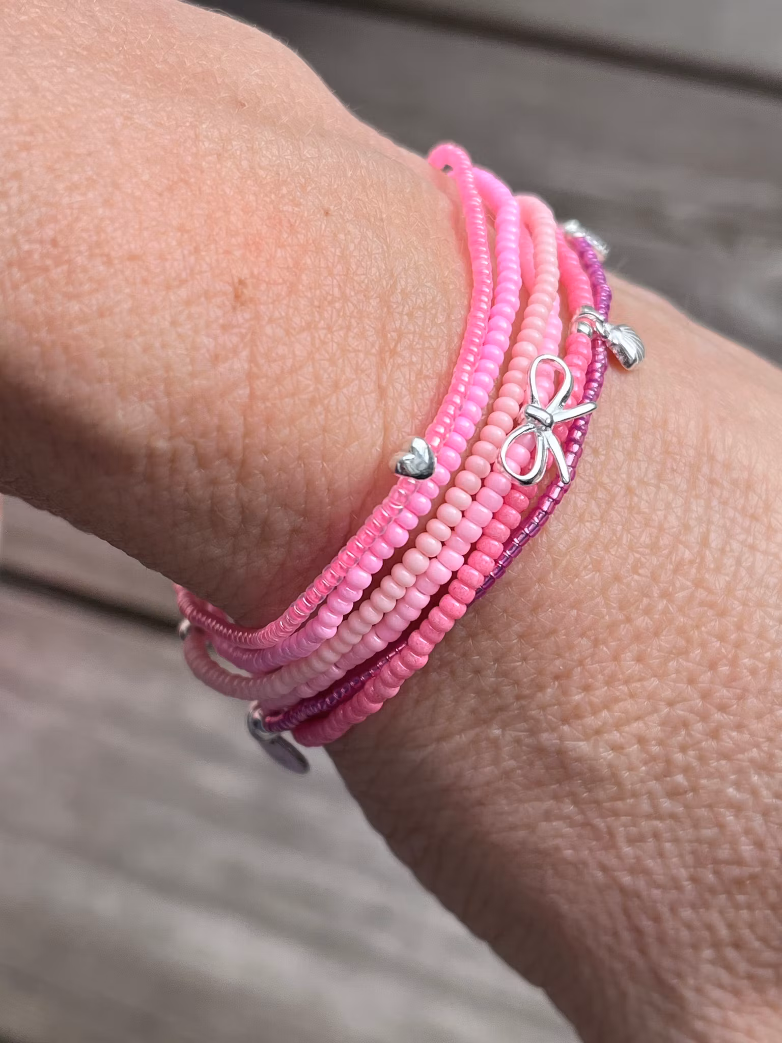 Cerisa minipärlor med diamant