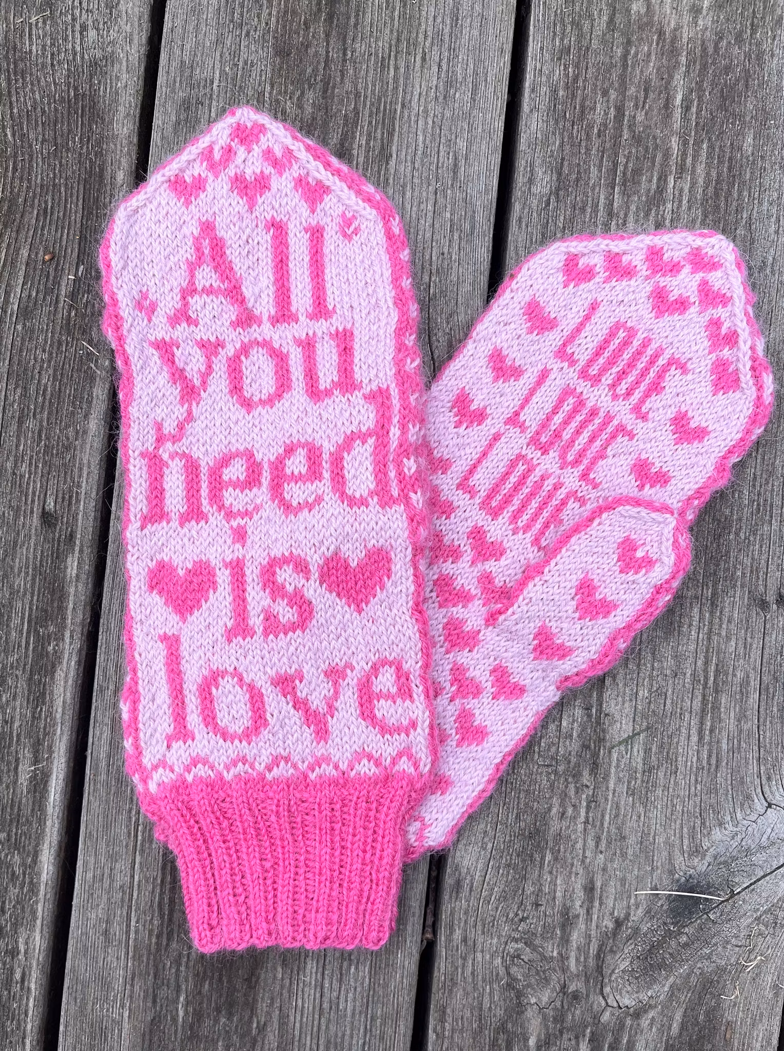 All you need is love, rosa