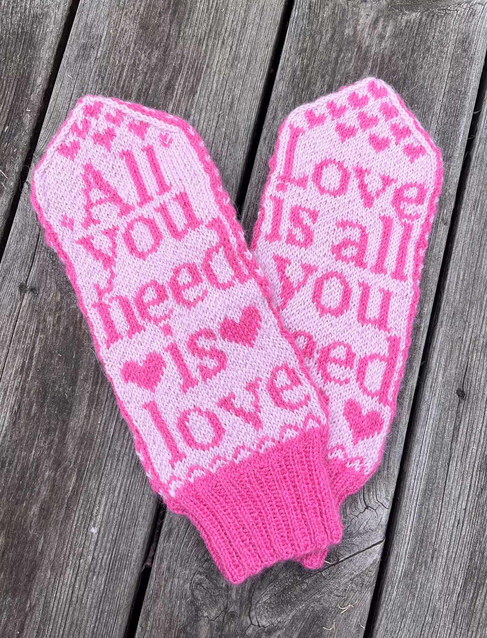 All you need is love, rosa