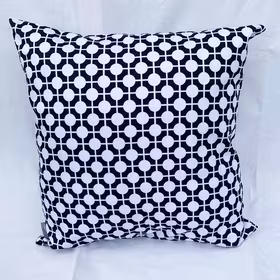 Pillow Hiddenshe Black/White