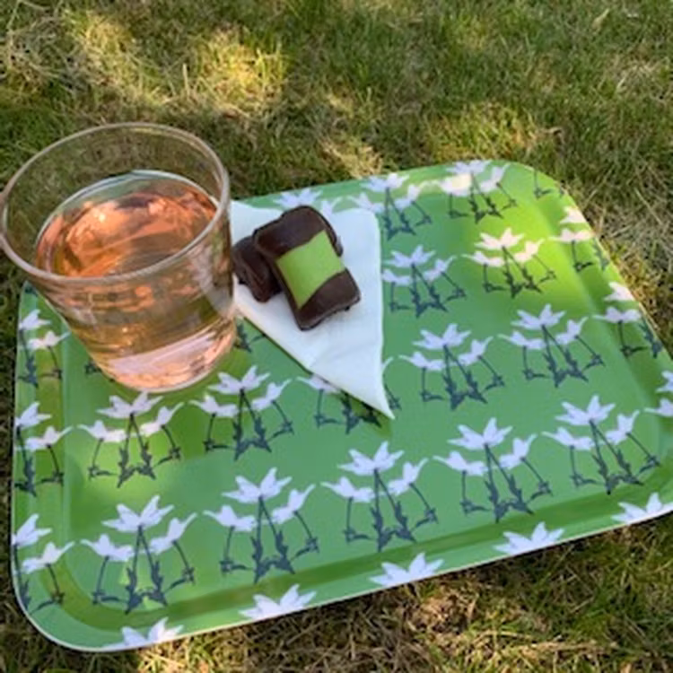 Tray Springtime