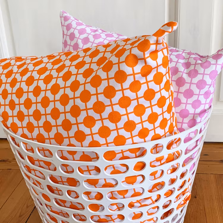 Pillow Hiddenshe White/Pink