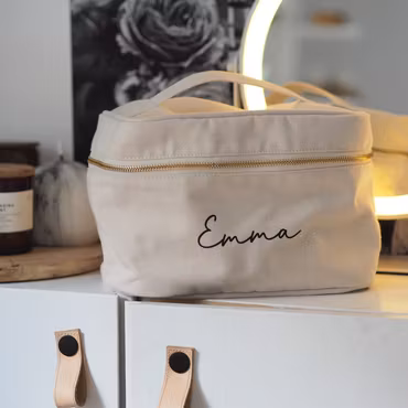 Sminkväska med namn