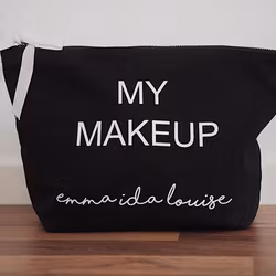 Necessär med namn - MY MAKEUP