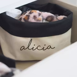 Förvaringslåda/ tygpåse med namn