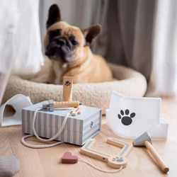 Veterinärväska för barn med innehåll