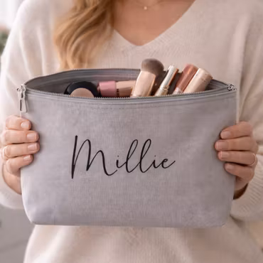 Necessär grå med namn - Medium