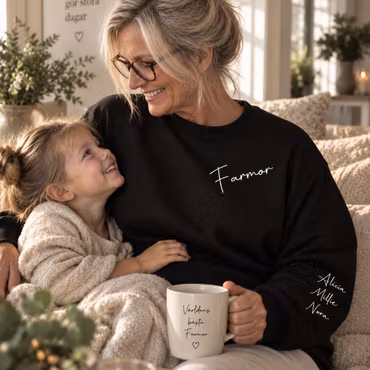 Farmor sweatshirt med barnbarnens namn