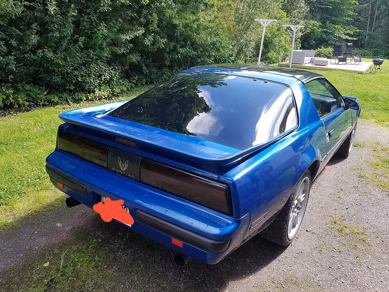 80-tals Trans Am med solfilm
